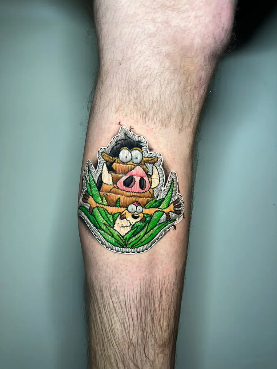 Pumba em patch tattoo